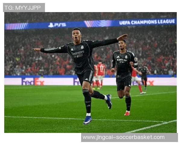 英超激战：本菲卡6-2逆袭拜仁点球大战引发全场狂欢数据解析